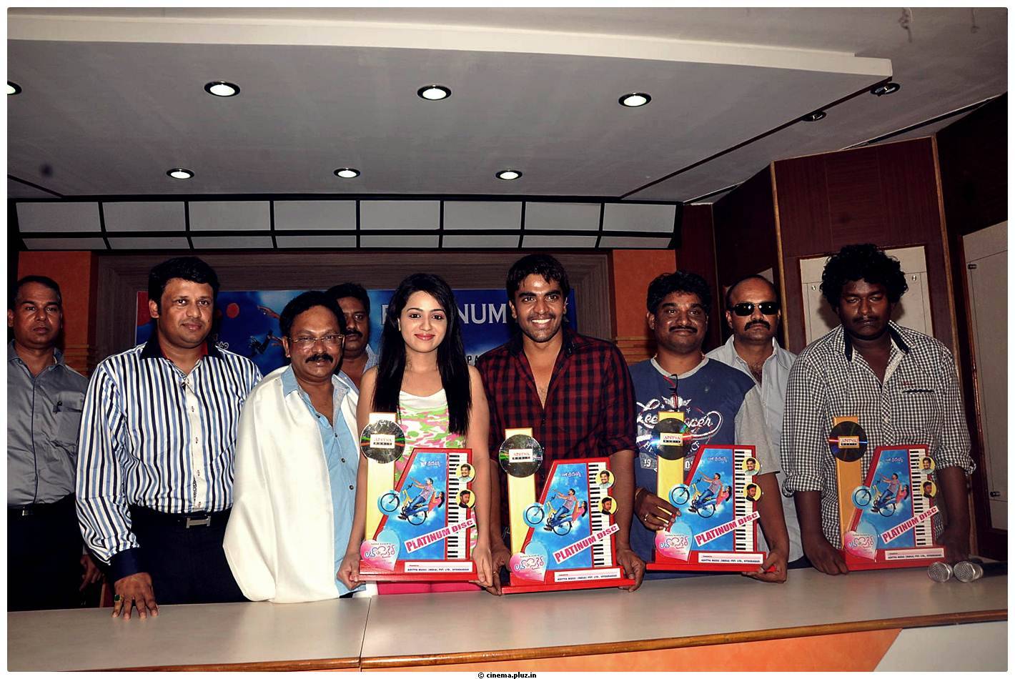 Love Cycle Movie Platinum Disc Function Photos | Picture 459871