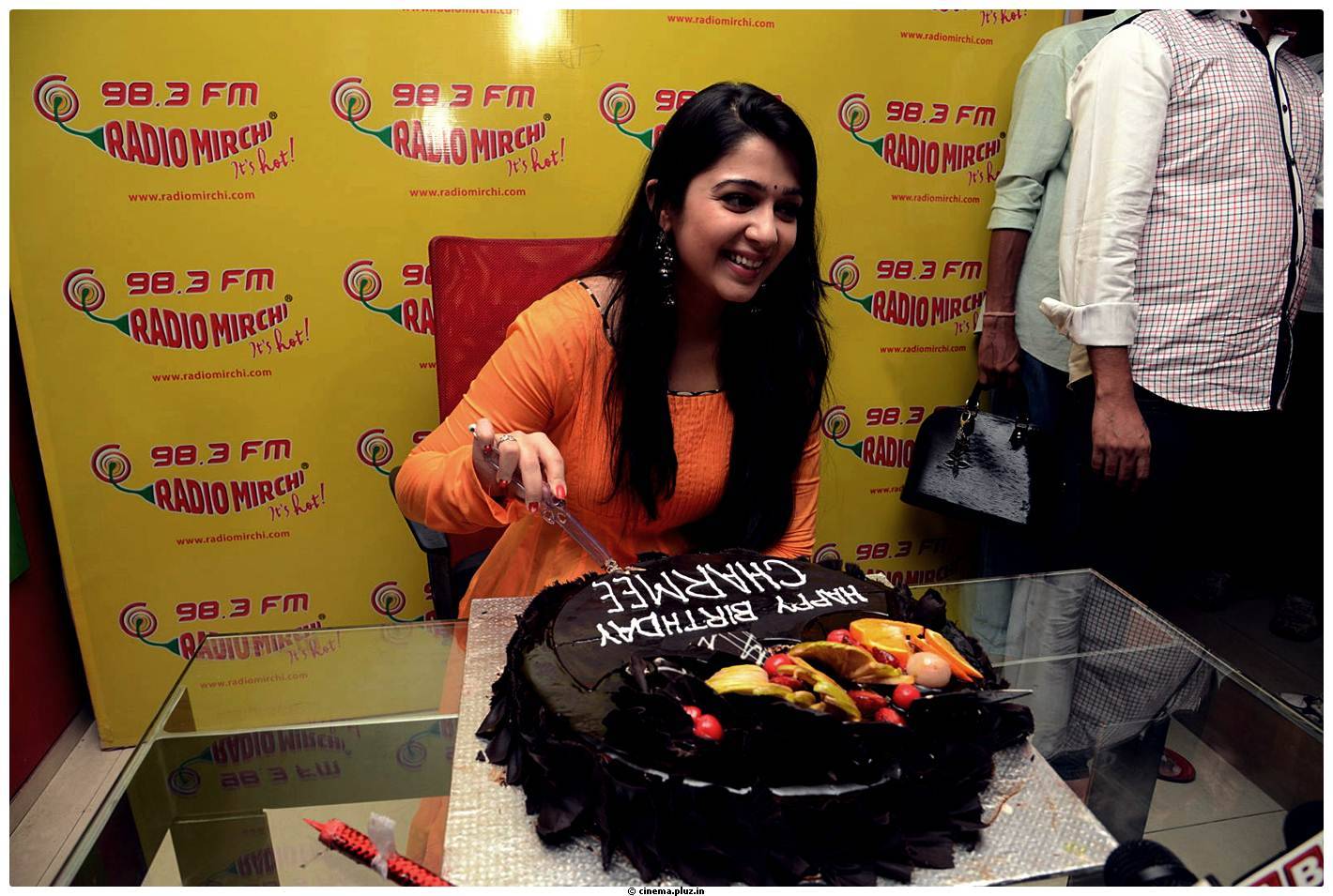 Charmy Kaur - Prema Oka Maikam@Radio Mirchi Tomorrow Charmi Birthday Cake Cutting Images | Picture 460107