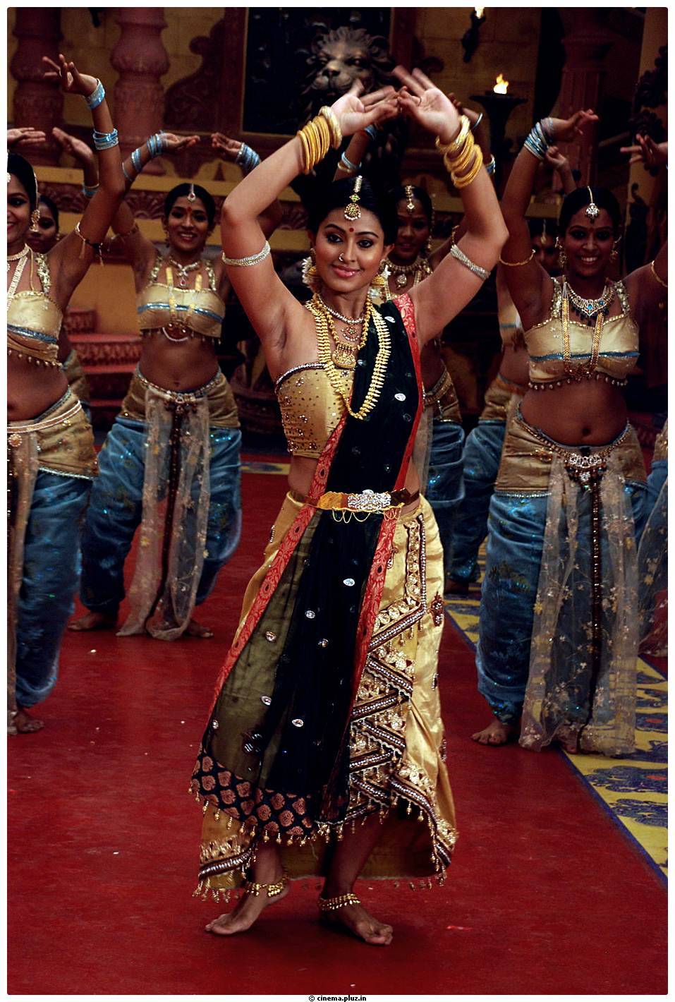 Sneha Hot Photos in Rajakota Rahasyam movie | Picture 459524