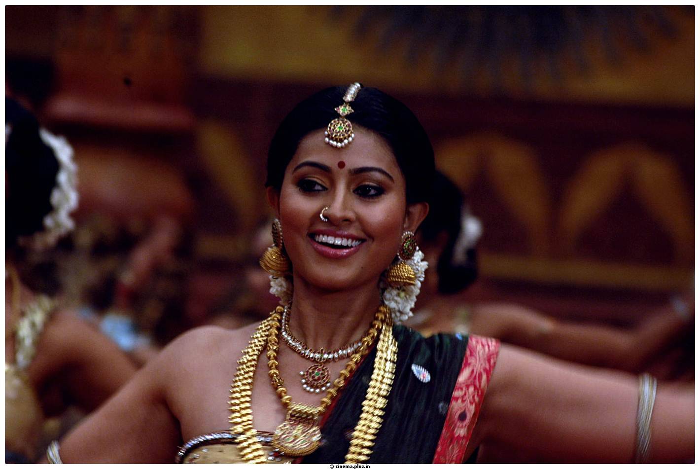 Sneha Hot Photos in Rajakota Rahasyam movie | Picture 459525