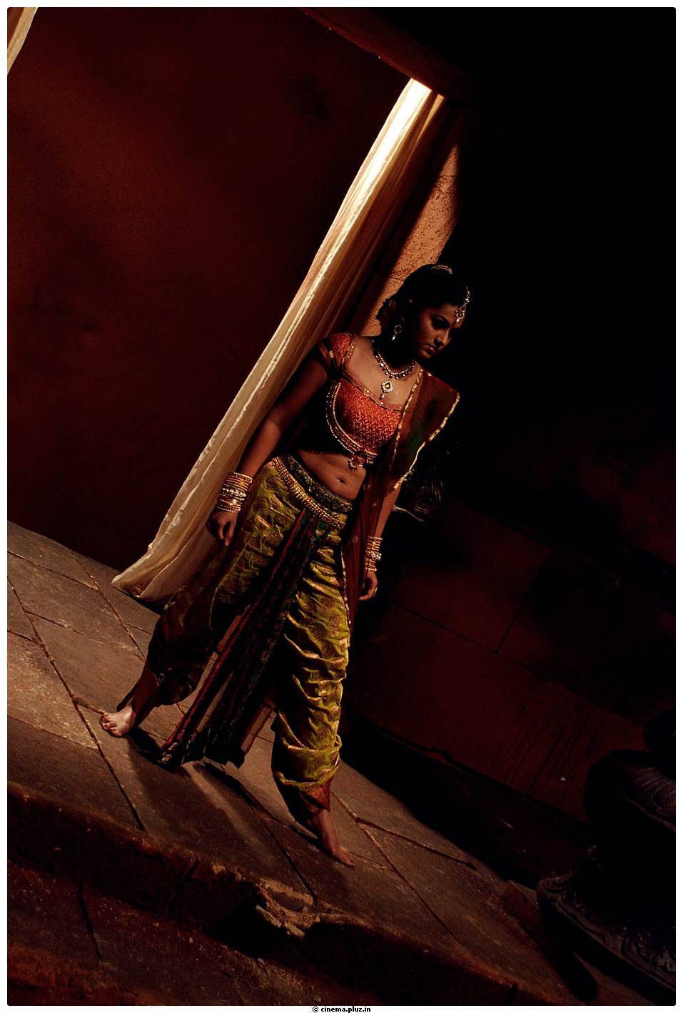 Sneha Hot Photos in Rajakota Rahasyam movie | Picture 459549