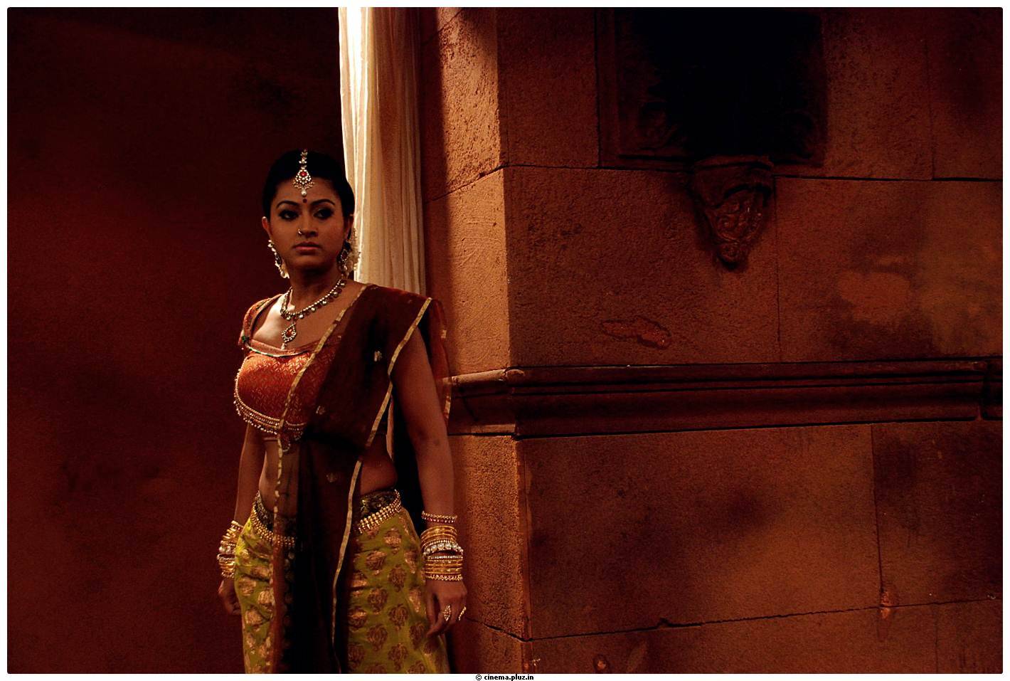 Sneha Hot Photos in Rajakota Rahasyam movie | Picture 459559