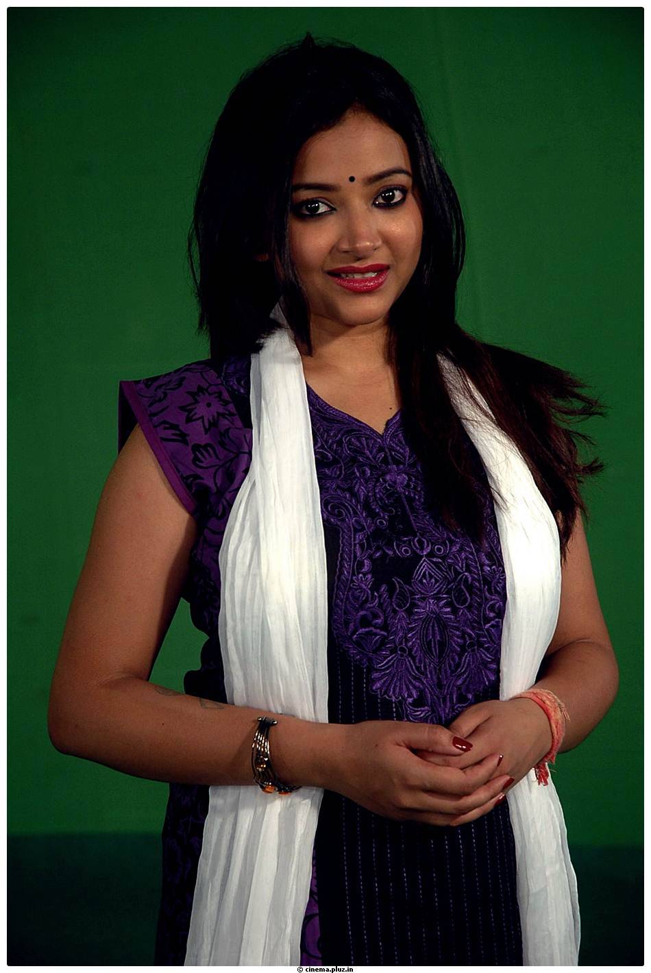 Shweta Prasad Latest Stills in Vijetha Movie | Picture 463076