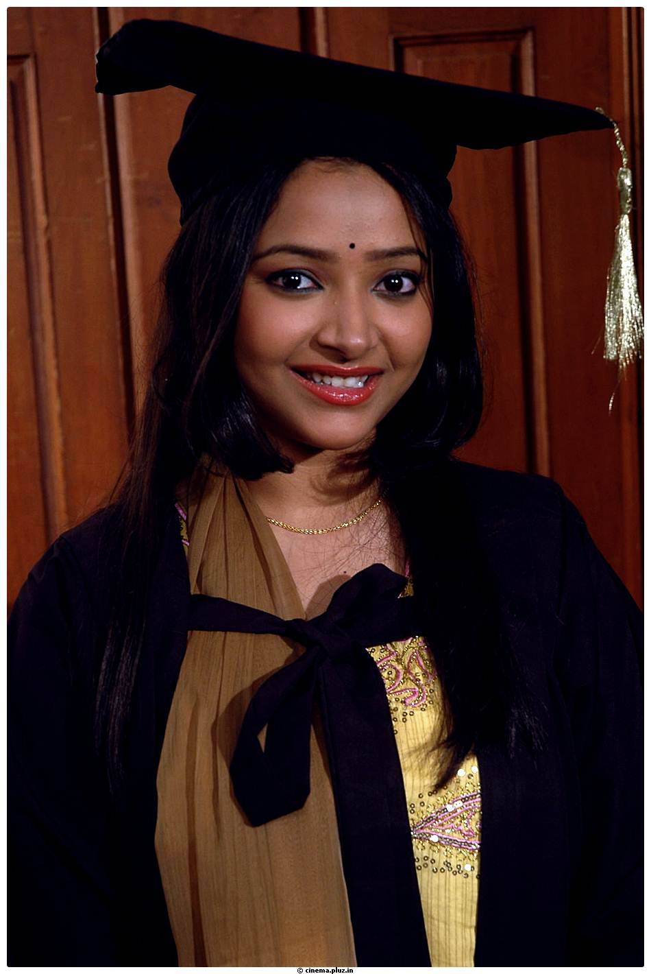 Shweta Prasad Latest Stills in Vijetha Movie | Picture 463108