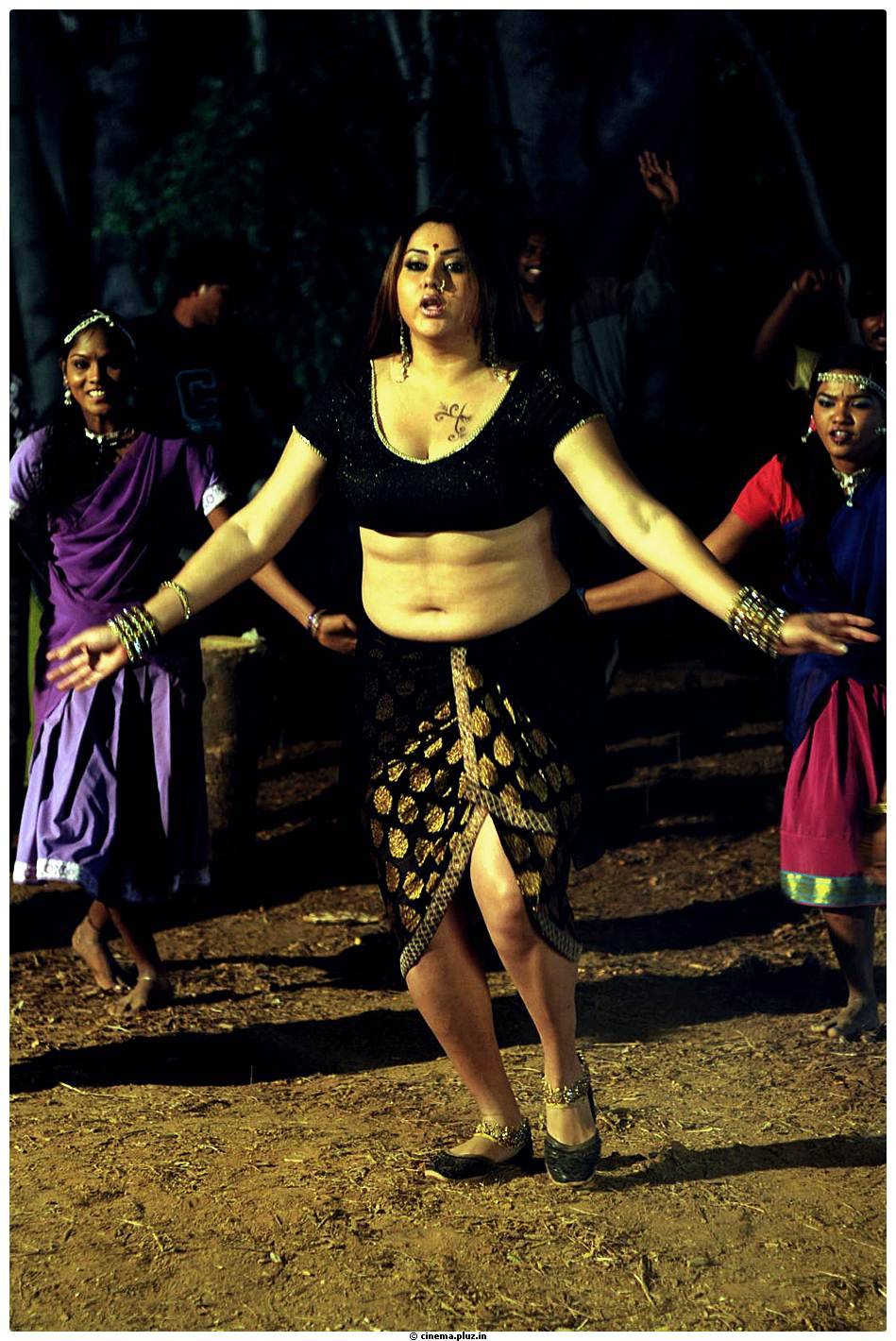 Namitha - Bhaja Bhajantrilu Movie Hot Photos | Picture 465479