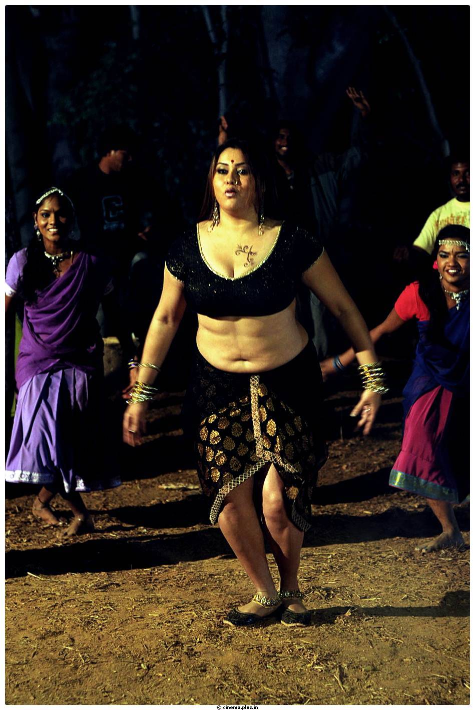 Namitha - Bhaja Bhajantrilu Movie Hot Photos | Picture 465492