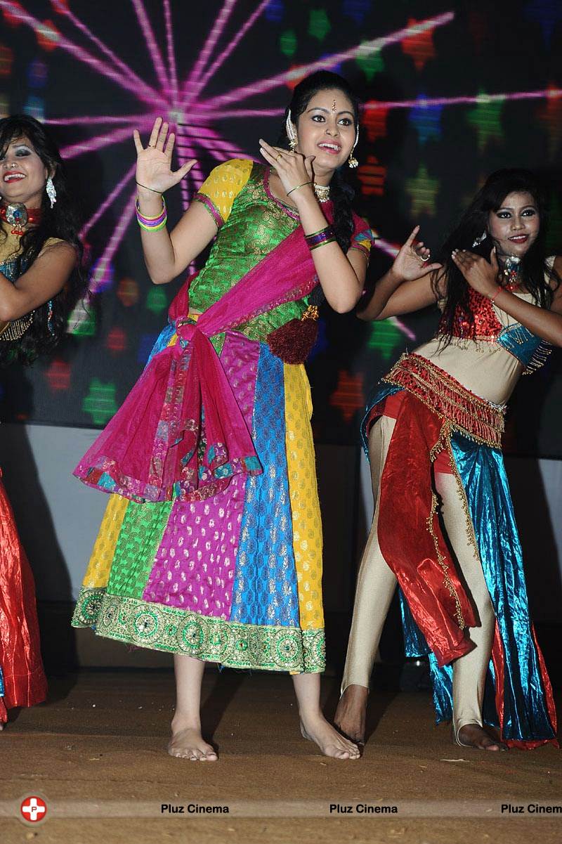 Abhinaya - Dance & Pefarmence At Santosham 11th Aniversary Awards Photos | Picture 559802