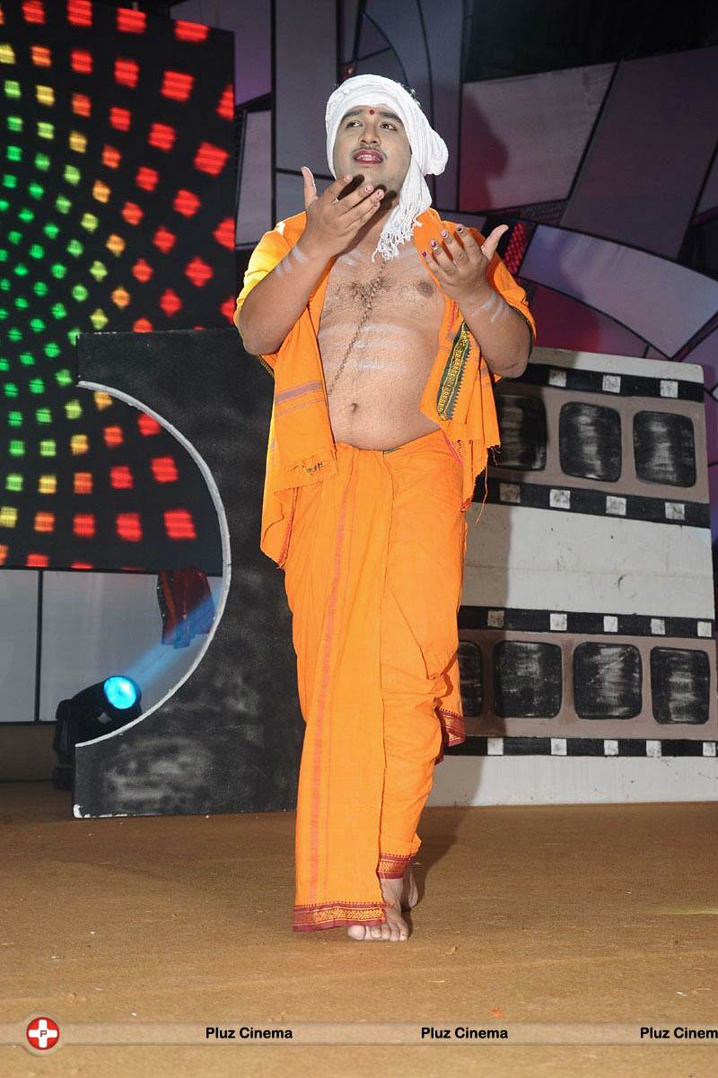 Dance & Pefarmence At Santosham 11th Aniversary Awards Photos | Picture 559809
