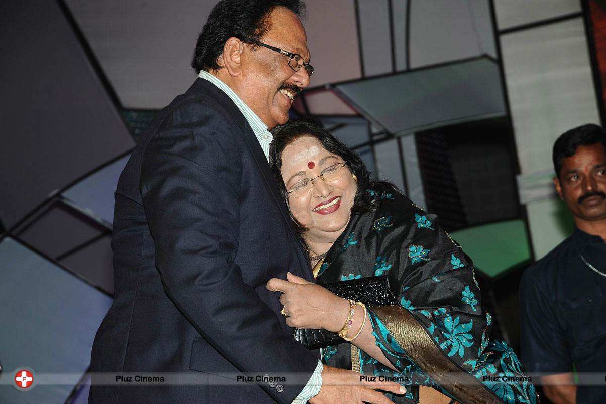 Krishnam Raju - Dance & Pefarmence At Santosham 11th Aniversary Awards Photos | Picture 559875