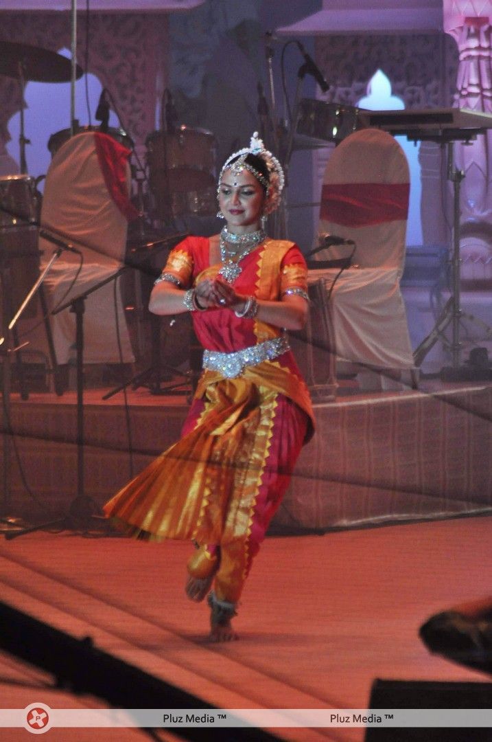 Esha Deol - Bollywood Celebs at Dahi Handi event - Photos | Picture 248535