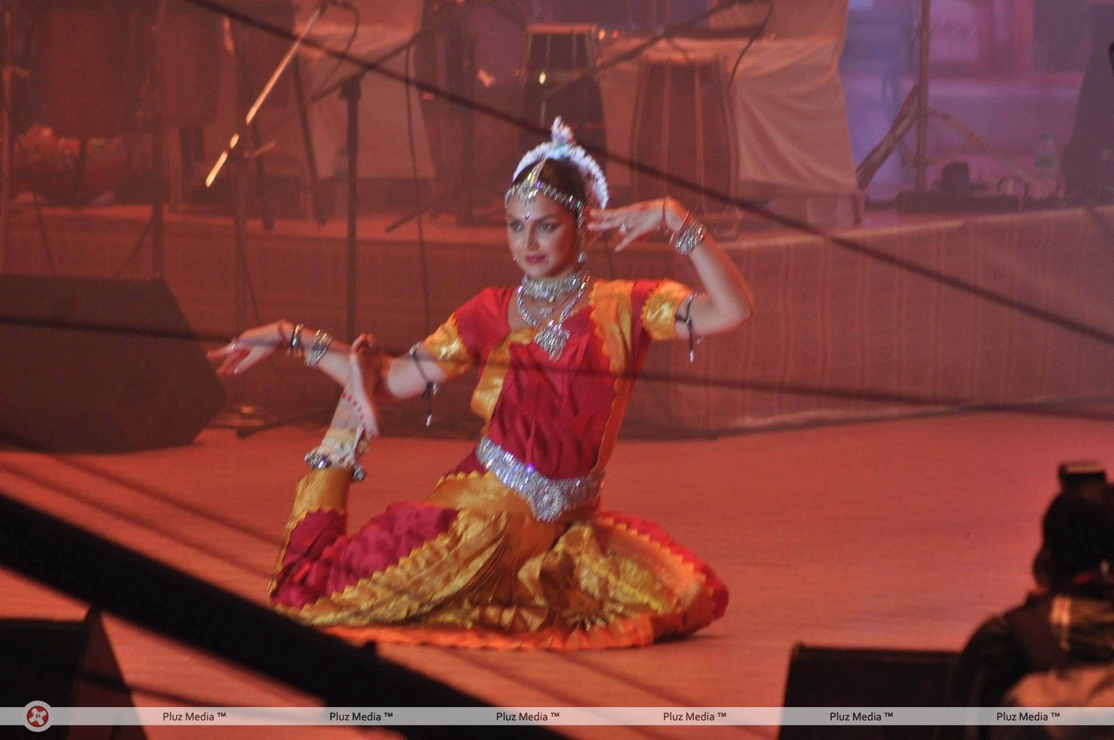 Esha Deol - Bollywood Celebs at Dahi Handi event - Photos | Picture 248543