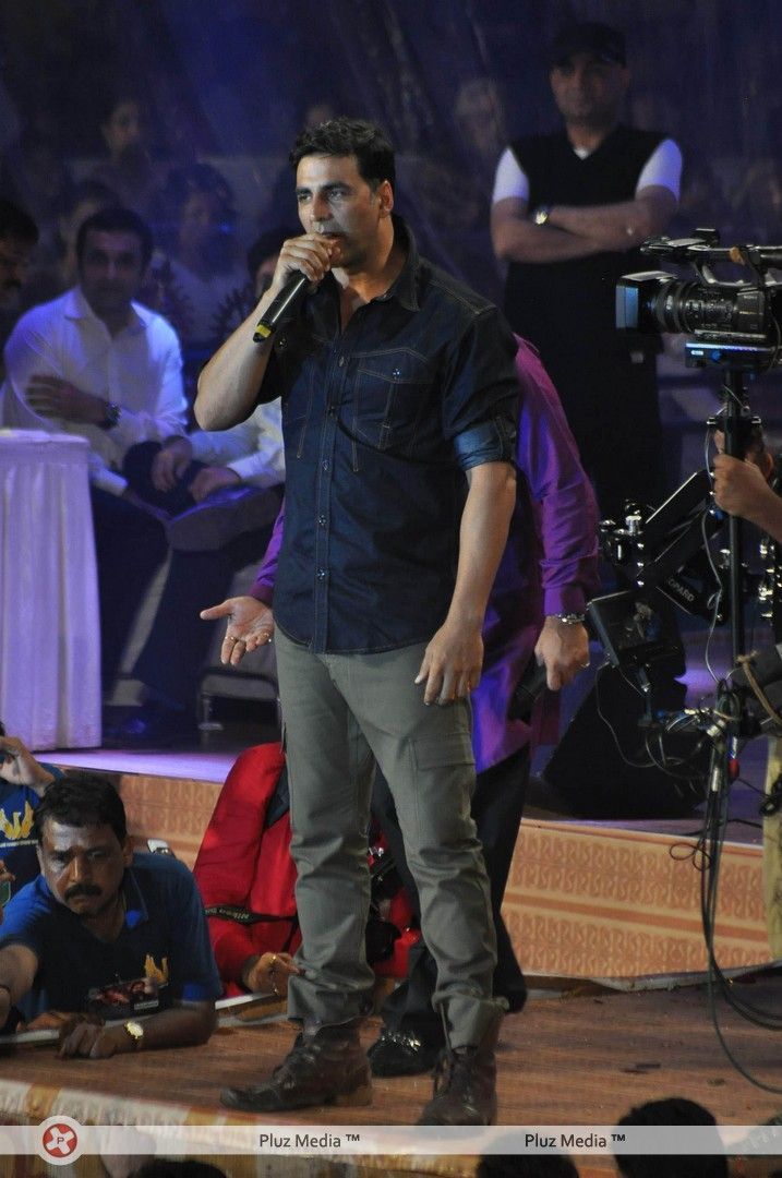 Akshay Kumar - Bollywood Celebs at Dahi Handi event - Photos | Picture 248547