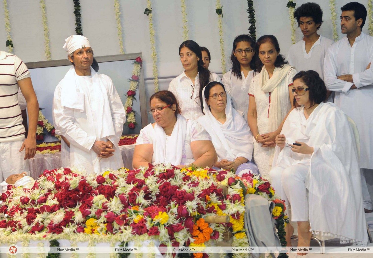 Funeral of Cinematographer and Director Ashok Mehta - Stills | Picture 253784
