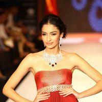Model walked the ramp at the India International Jewellery Week 2012 on day 3 - Photos | Picture 257972