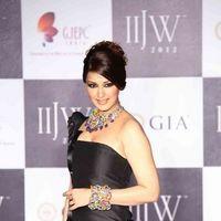 Sonali Bendre - Model walked the ramp at the India International Jewellery Week 2012 on day 3 - Photos | Picture 257974
