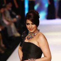 Sonali Bendre - Model walked the ramp at the India International Jewellery Week 2012 on day 3 - Photos