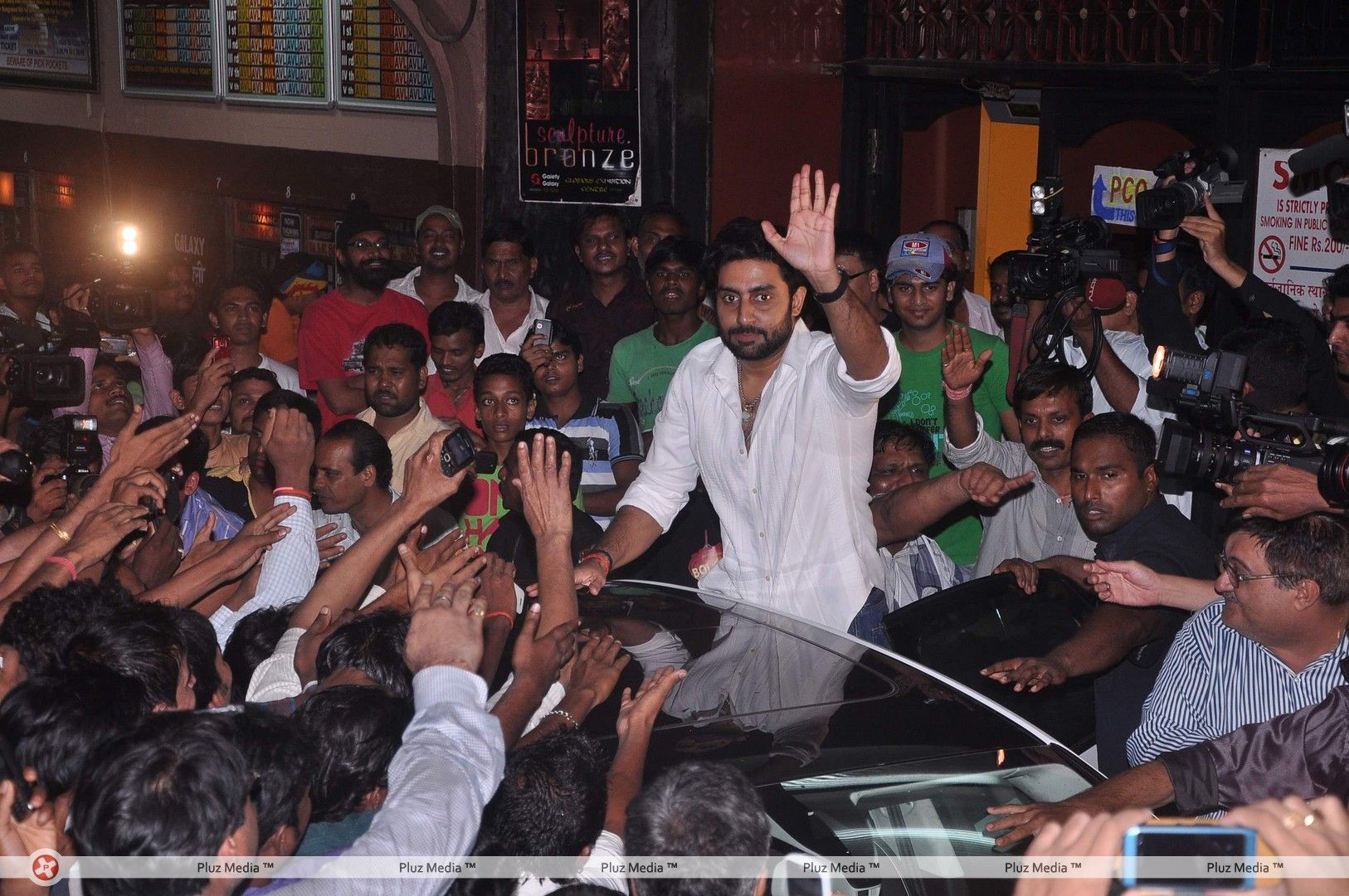 Abhishek Bachchan -  Bol Bachchan Promotions Stills | Picture 225386