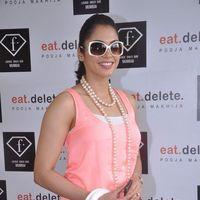Isha Koppikar - Success of Pooja Makhija's book Eat.Delete - Photos | Picture 230330