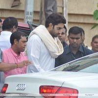 Abhishek Bachchan - Stars visited Aashirwad to mourn Rajesh Khanna - Stills