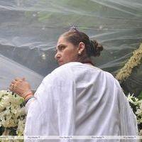 Dimple Kapadia - Funeral of actor Rajesh Khanna - Stills