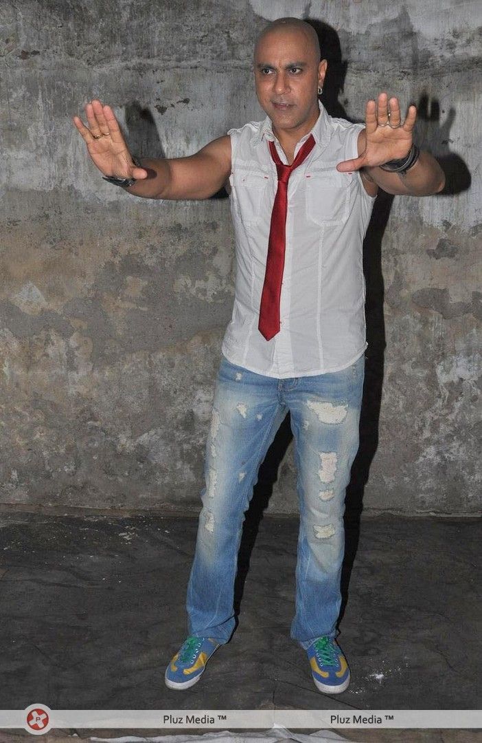 Baba Sehgal - Baba Sehgal Shoots for his Album Mumbai City - Photos | Picture 211987