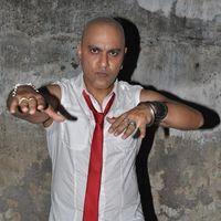 Baba Sehgal - Baba Sehgal Shoots for his Album Mumbai City - Photos | Picture 211990