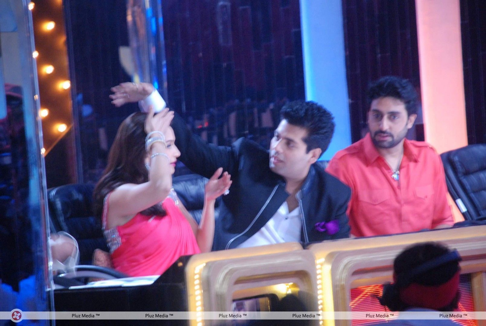 Bollywood Stars on the sets of Jhalak Dikhla jaa at Filmistan Studios - Photos | Picture 214410