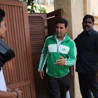 Akshay Kumar - Actor Rajesh Khanna discharged from Hospital - Photos | Picture 215040