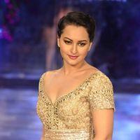 Sonakshi Sinha - Celebs Walk the Ramp at MIJWAN Sonnets in Fabric 2012 Photos | Picture 267227