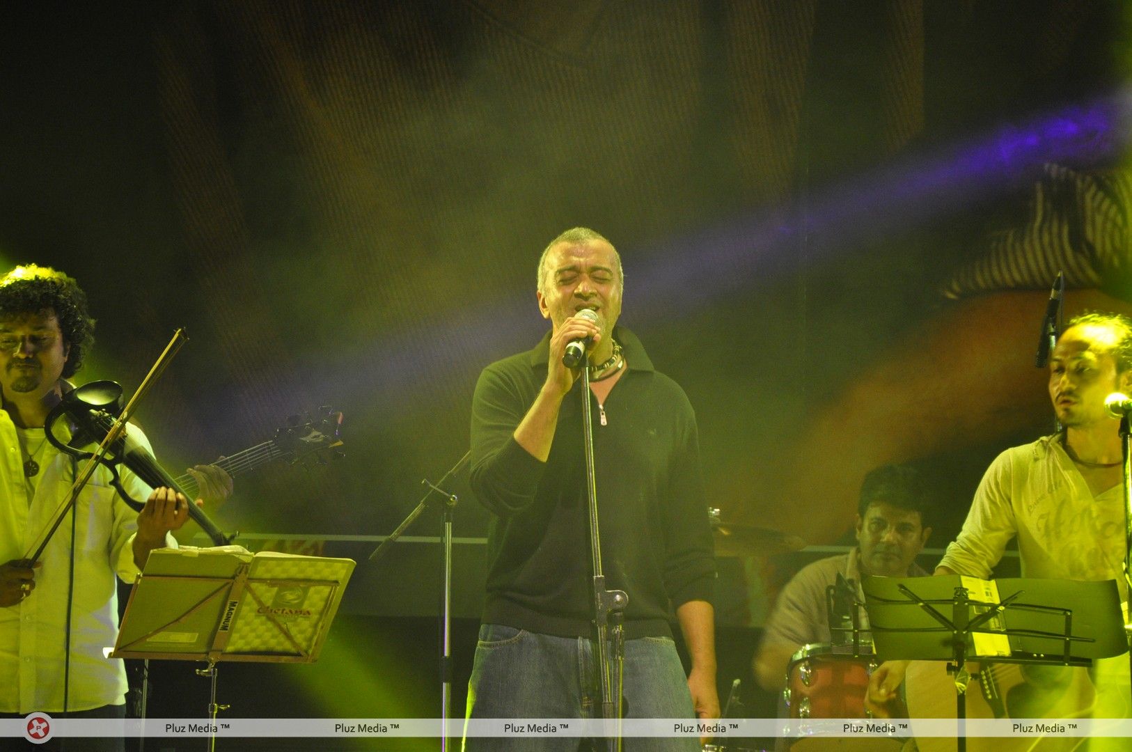 Lucky Ali In Live Concert At Hard Rock Cafe - Stills | Picture 269015