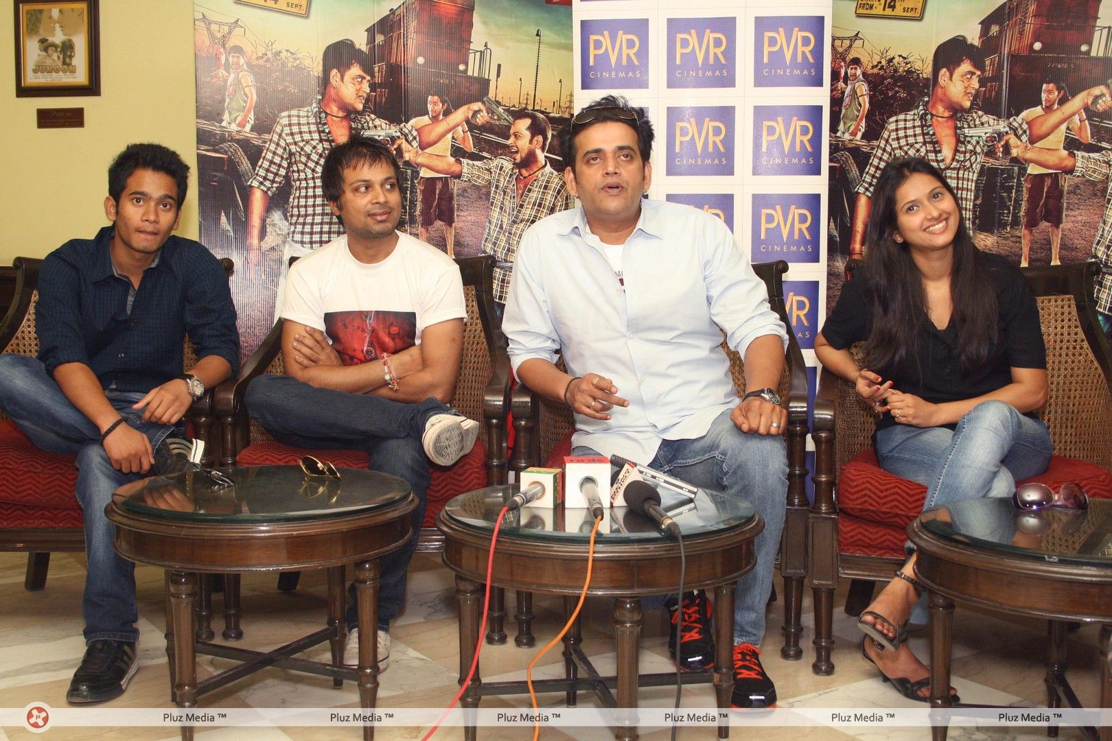 Ravi Kissen With Cast Of Jeena Hai Toh Thok Daal At  Press Meet - Stills | Picture 273178