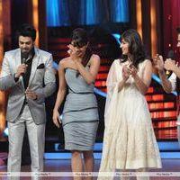 Promoting Barfi on sets the of Jhalak Dikhhla Jaa - Photos | Picture 273392